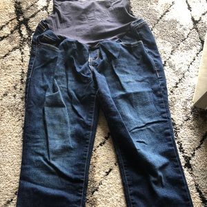 Old Navy Pants - Old Navy Maternity Crop Jeans Old Navy Pants - Old Navy Maternity Crop Jeans